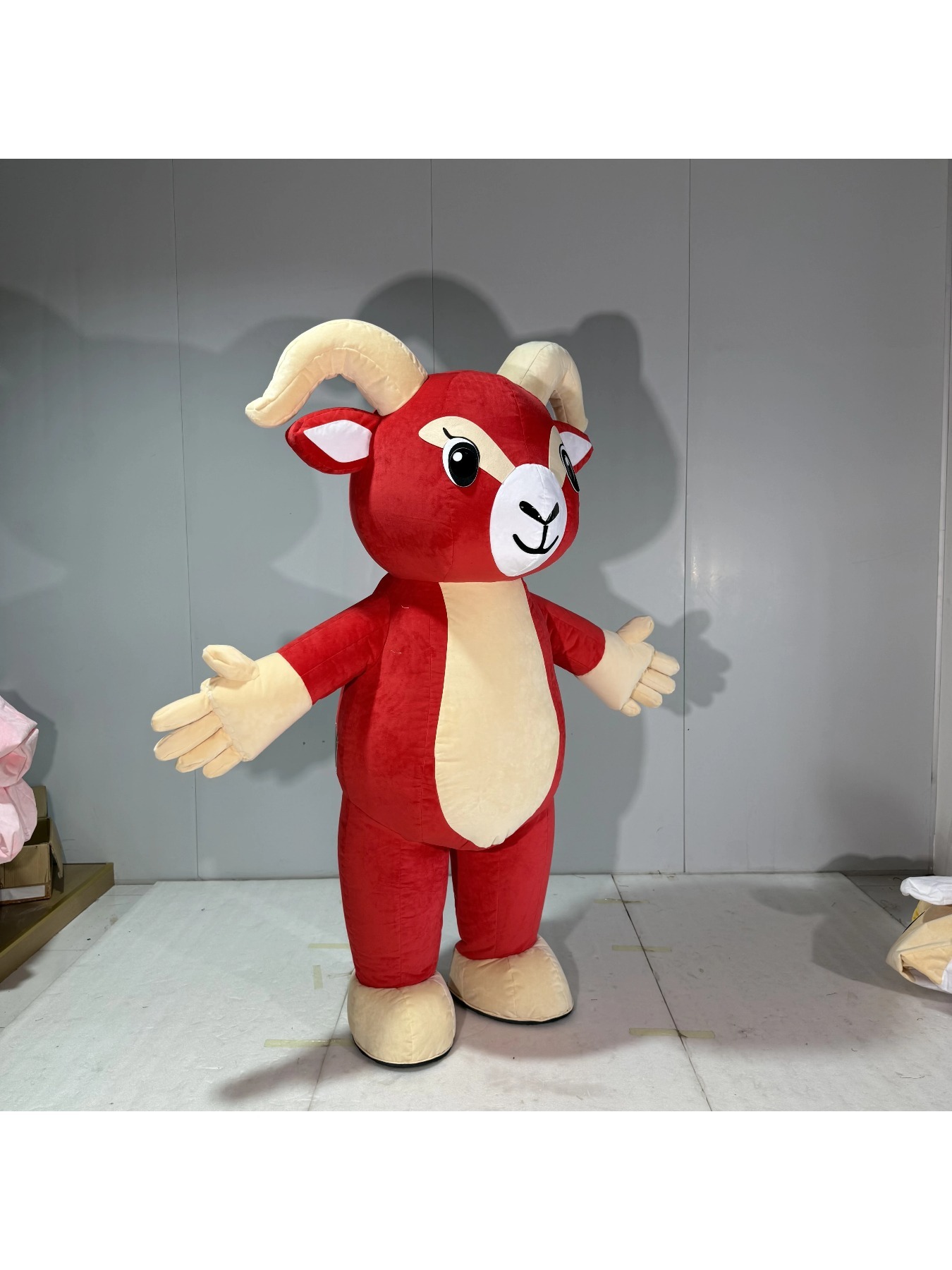 Inflatable Red Goat Mascot Cos - огляд і ціна Costumes